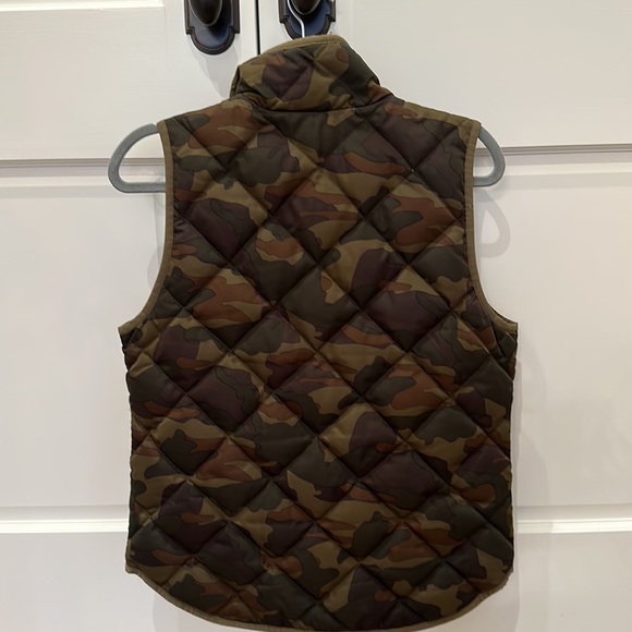 Woman’s JCrew Down Vest - Picture 4 of 6